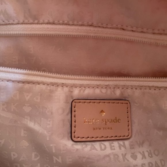 Kate Spade Remmi  Large Zip Tote Bag Canvas Beige Red  $249 - Picture 4 of 7